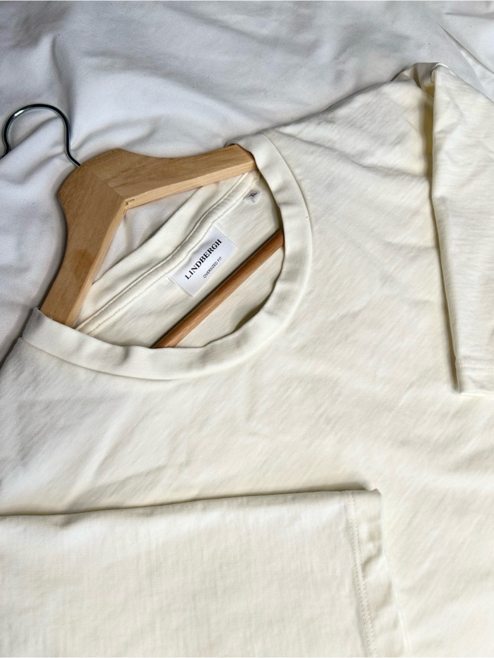 Lindbergh 100% Cotton Oversized Cream T-Shirt - Classic Men's Tee
